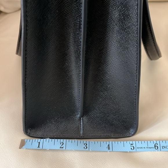 Kate Spade Perry Medium Satchel Saffiano Leather Black LIKE NEW CONDITION - Picture 14 of 15